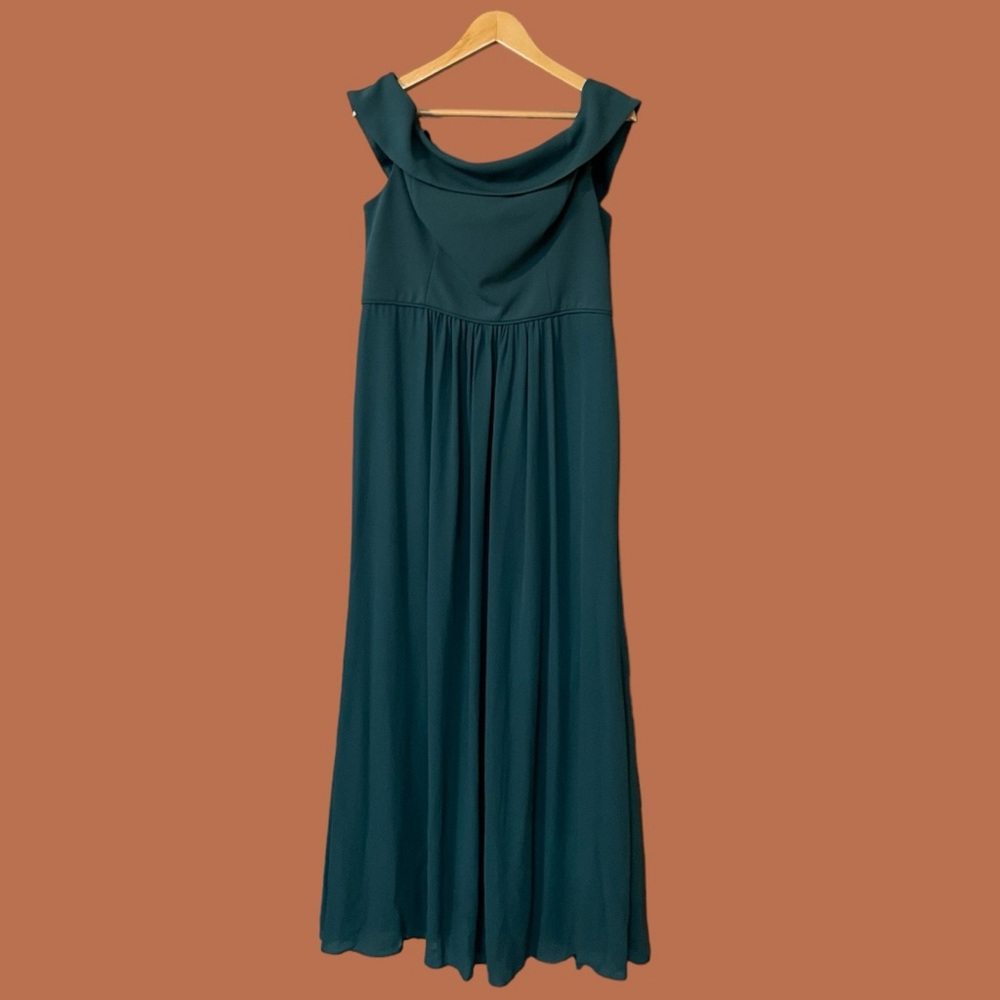 Adrianna Papell Hunter Green Off Shoulder Crepe Chiffon Gown Size 14